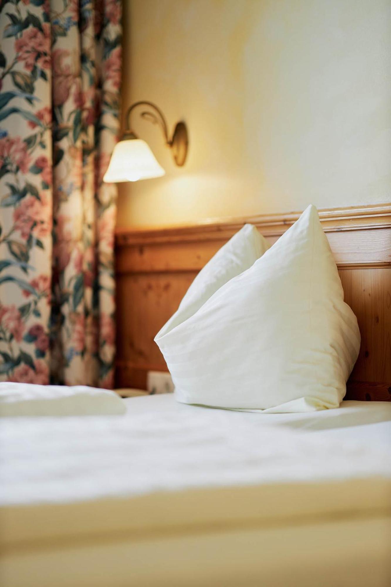 אבס Gasthaus Hotel Oberwirt מראה חיצוני תמונה