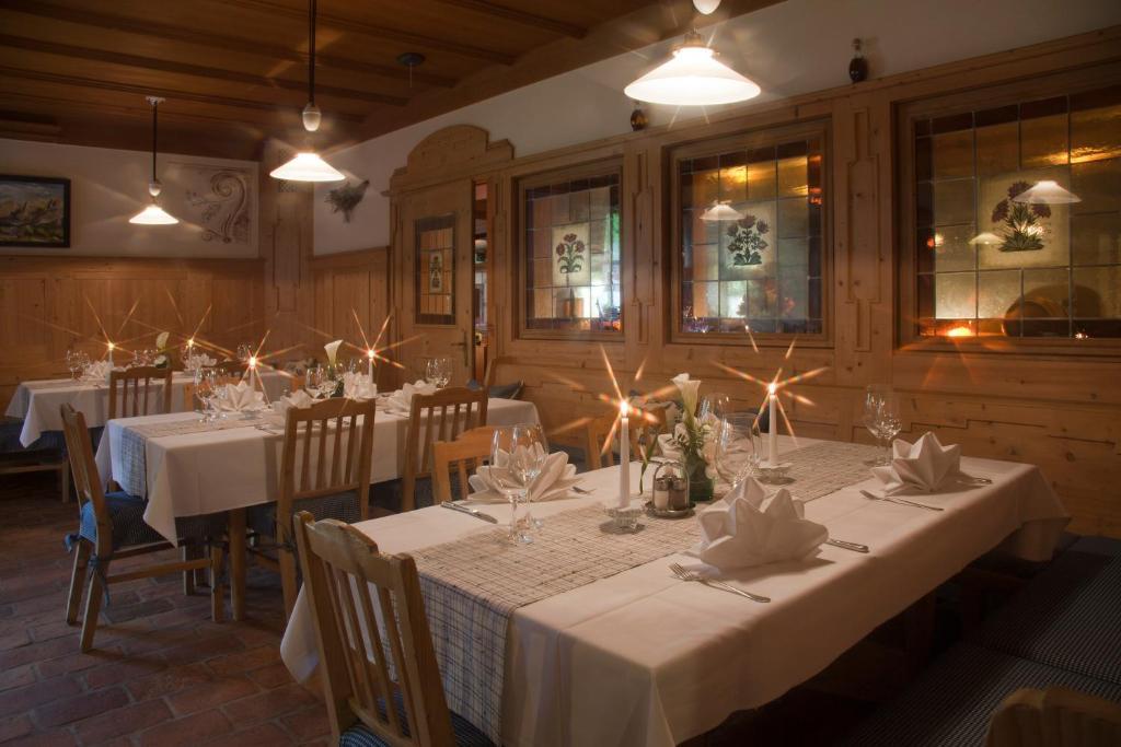 אבס Gasthaus Hotel Oberwirt מראה חיצוני תמונה